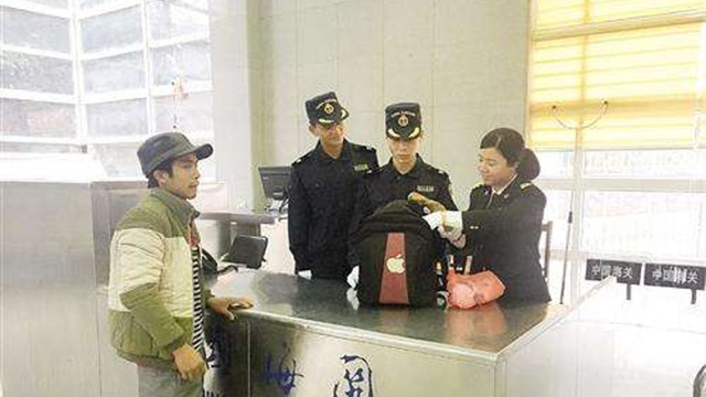 行李安检机
