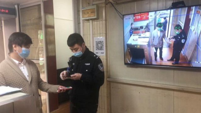 陕西新城法院科技抗疫,红外线自动体温检测仪让诉讼更高效
