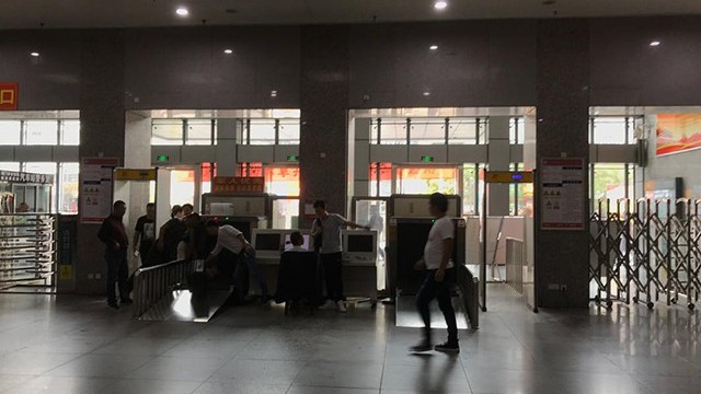 安检门