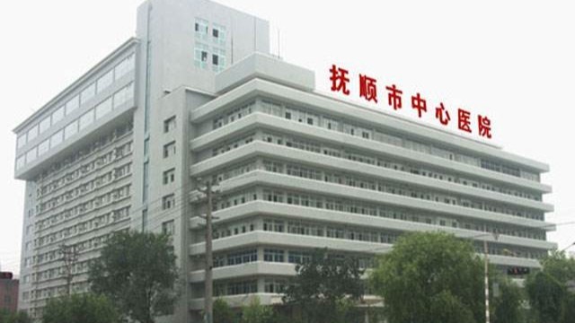 红外线测温仪门